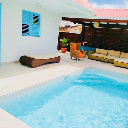 Location Maison Bleue Avec Piscine Privative Au Carbet Martinique Le Carbet Eksteriør billede